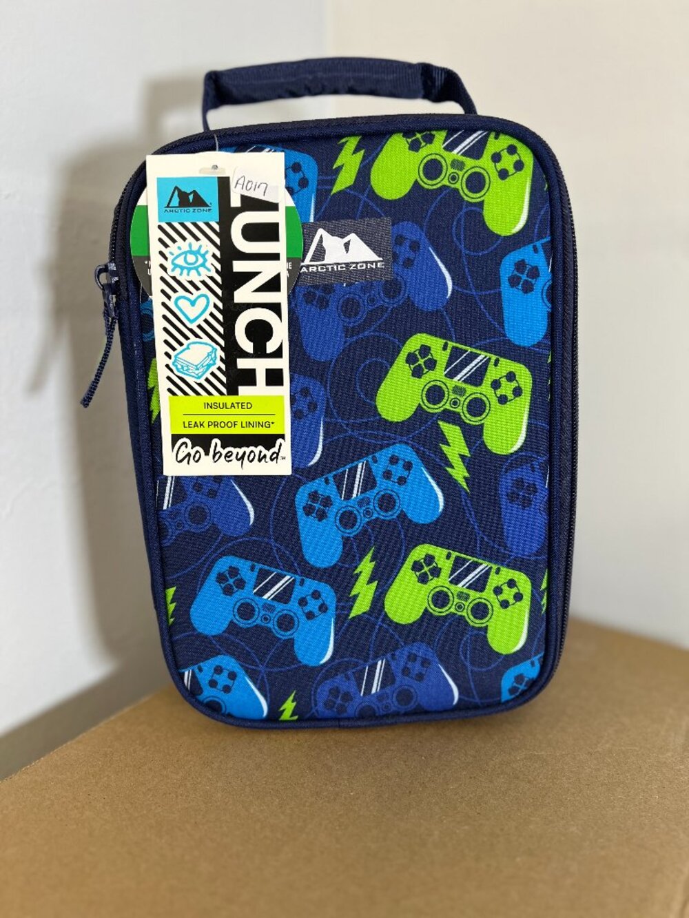 Arctic Zone Video Game Controller Lunch Box Blue Green NWT